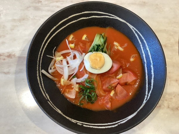 夏限定トマト冷麺　1100円